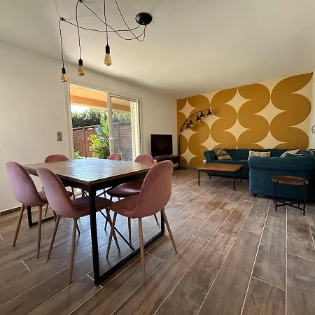 Bas De & Jardin - Climatise - 10mn A Pied Plages & Parking - Les Bambous بيت للعطل لا سيوتا