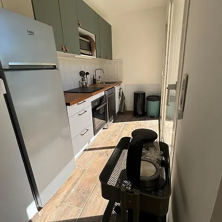 Bas De & Jardin - Climatise - 10mn A Pied Plages & Parking - Les Bambous بيت للعطل لا سيوتا